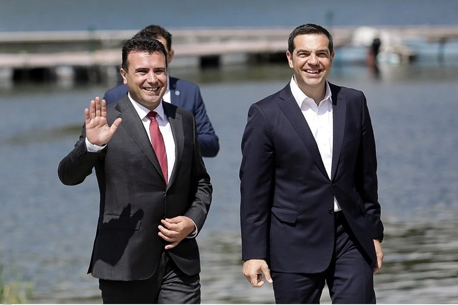 Eλληνες Πανεπιστημιακοί ισοπεδώνουν τους ΣΥΡΙΖΑΝΕΛ – «Η συμφωνία των Πρεσπών είναι εις  βάρος των ελληνικών συμφερόντων»  – Προανήγγειλαν σειρά δράσεων για να την ακυρώσουν